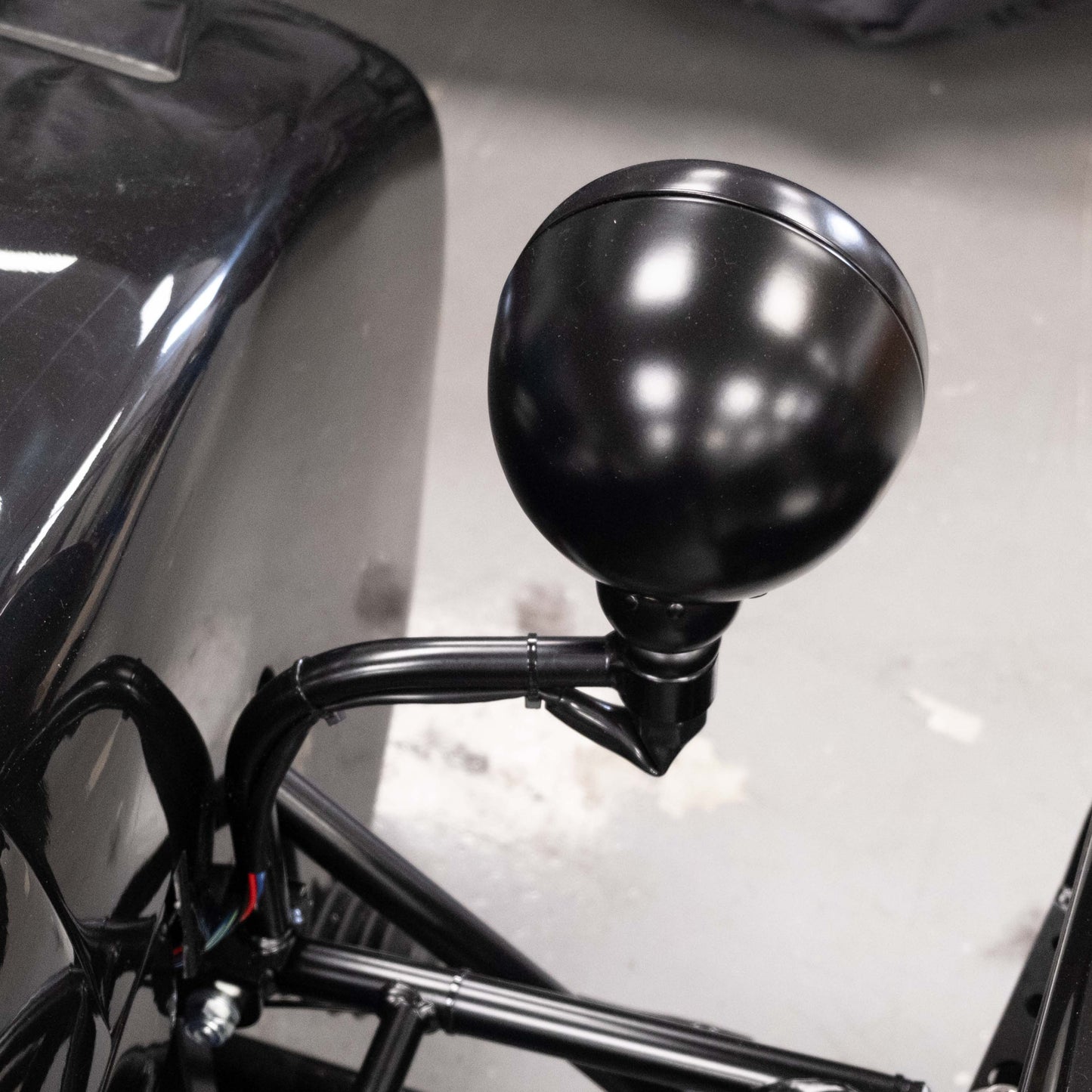 MK Indy R Removable Headlight Bracket - Black (Pair)